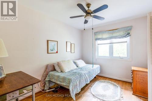 29 Hill Garden Road, Toronto, ON - Indoor Photo Showing Bedroom