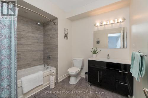 2667 Quill Crescent, Mississauga, ON - Indoor Photo Showing Bathroom