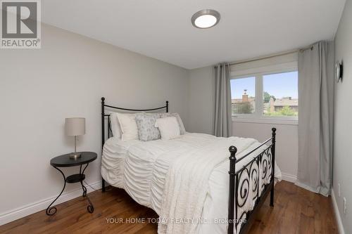 2667 Quill Crescent, Mississauga, ON - Indoor Photo Showing Bedroom