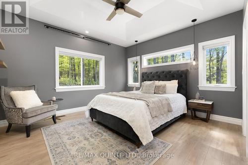 560 Clearview Road, Belleville, ON - Indoor Photo Showing Bedroom