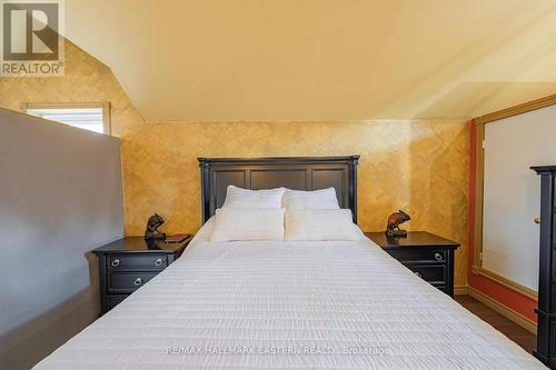 7066 Waverly Street, Hamilton Township (Bewdley), ON - Indoor Photo Showing Bedroom