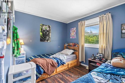 45 James Street, Prince Edward County, ON - Indoor Photo Showing Bedroom