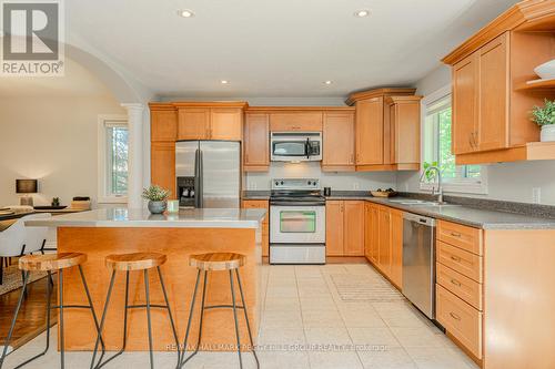 35 Adelaide Street, Barrie, ON - Indoor Photo Showing Kitchen