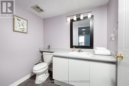 1509 - 400 Mclevin Avenue, Toronto, ON - Indoor Photo Showing Bathroom