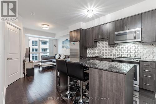 504 Se - 9199 Yonge Street, Richmond Hill, ON - Indoor Photo Showing Kitchen With Upgraded Kitchen