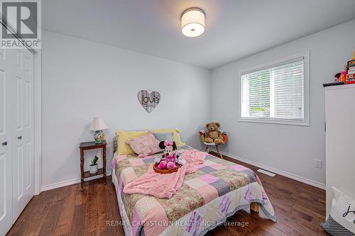 675 James Street, Innisfil, ON - Indoor Photo Showing Bedroom
