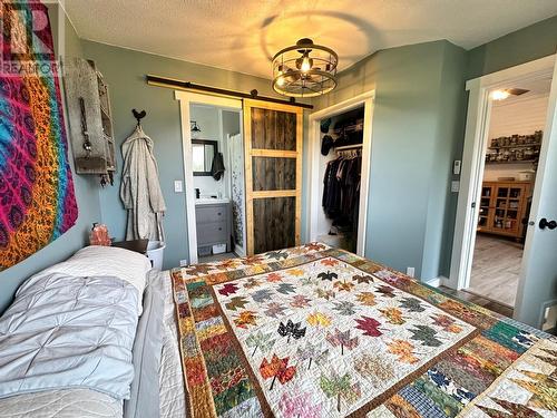 430 Atwood Road, Grand Forks, BC - Indoor Photo Showing Bedroom