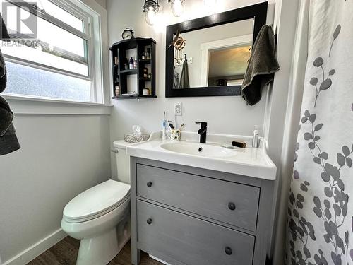 430 Atwood Road, Grand Forks, BC - Indoor Photo Showing Bathroom