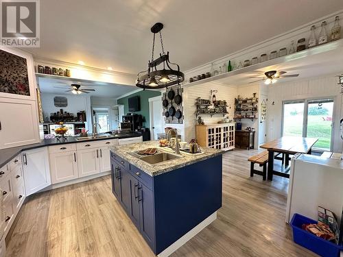 430 Atwood Road, Grand Forks, BC - Indoor Photo Showing Kitchen