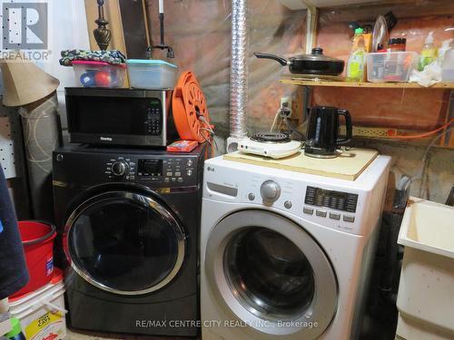 LAUNDRY ROOM - 27 - 490 Third Street, London, ON - Indoor Photo Showing Laundry Room