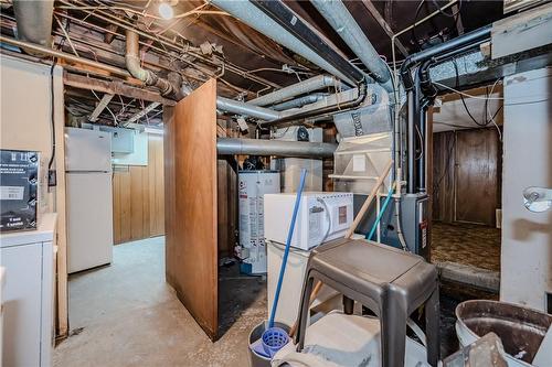 20 Normanhurst Avenue, Hamilton, ON - Indoor Photo Showing Laundry Room