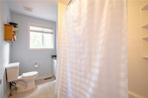 6470 Ker Street, Niagara Falls, ON - Indoor Photo Showing Bathroom