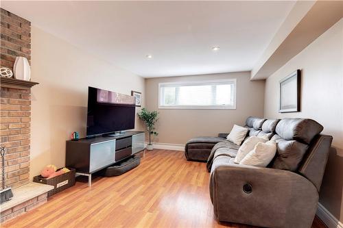 672 Maclaren Drive, Burlington, ON - Indoor Photo Showing Living Room With Fireplace