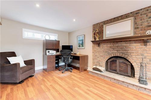 672 Maclaren Drive, Burlington, ON - Indoor Photo Showing Living Room With Fireplace