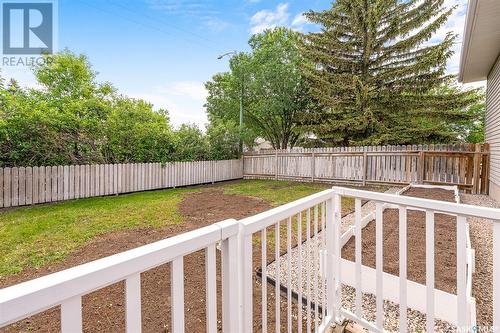 951 13Th Avenue Nw, Moose Jaw, SK - Outdoor