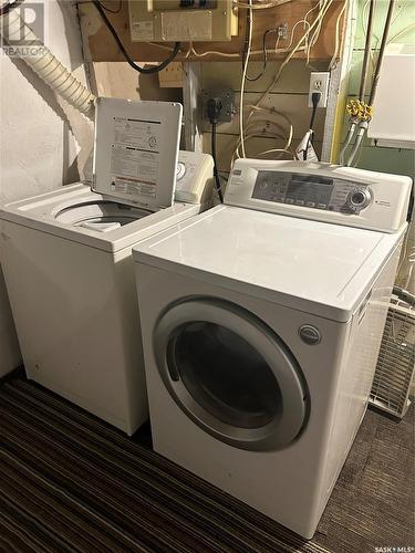 2059 Mcdonald Street, Regina, SK - Indoor Photo Showing Laundry Room