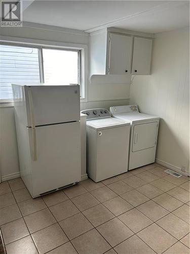 314 Guy Street, Cornwall, ON - Indoor Photo Showing Laundry Room