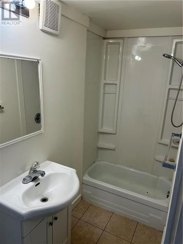 314 Guy Street, Cornwall, ON - Indoor Photo Showing Bathroom