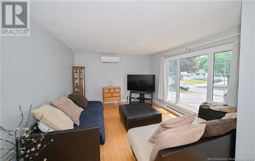 298 Crocket Street, Fredericton, NB - Indoor Photo Showing Living Room