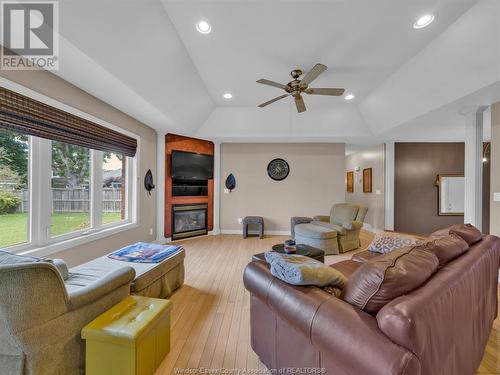 1079 Monarch Meadows, Lakeshore, ON - Indoor Photo Showing Living Room