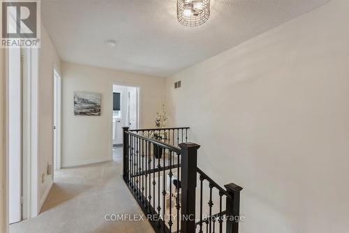 327 Challenger Court, Clarington, ON - Indoor Photo Showing Other Room