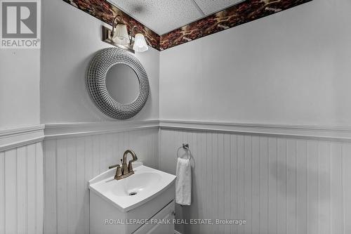 20 Deerpark Crescent, Clarington, ON - Indoor Photo Showing Bathroom