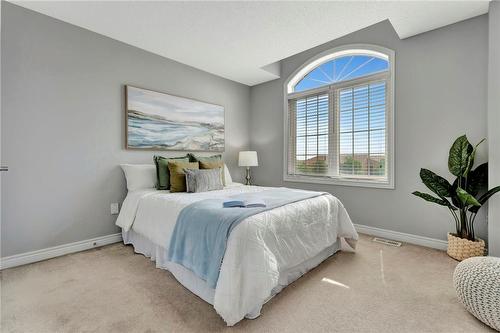 4165 Upper Middle Road|Unit #4, Burlington, ON - Indoor Photo Showing Bedroom