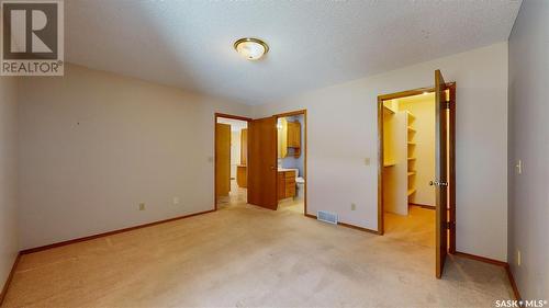 29 Kensington Lane, Regina, SK - Indoor Photo Showing Other Room