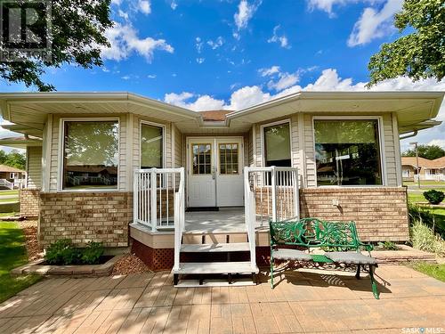 29 Kensington Lane, Regina, SK - Outdoor With Deck Patio Veranda