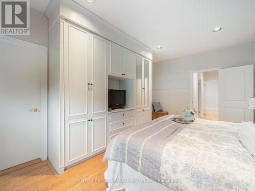 171 Shaftsbury Avenue, Richmond Hill, ON - Indoor Photo Showing Bedroom