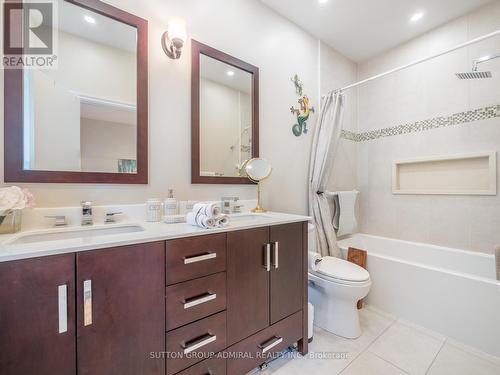 171 Shaftsbury Avenue, Richmond Hill, ON - Indoor Photo Showing Bathroom