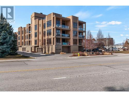 3589 Skaha Lake Road Unit# 304, Penticton, BC - Outdoor With Facade