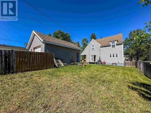 129 Cambridge Ave, Iroquois Falls, ON - Outdoor