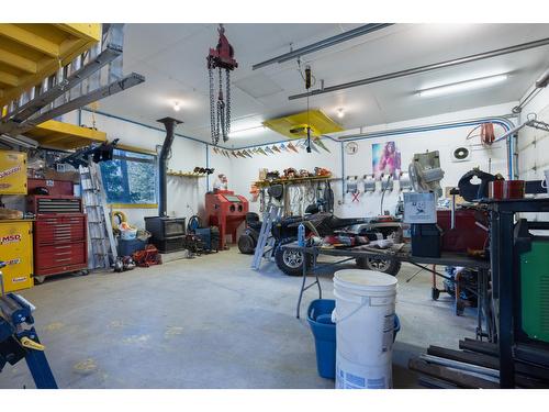 1311 Ida Road, Cranbrook, BC - Indoor Photo Showing Garage