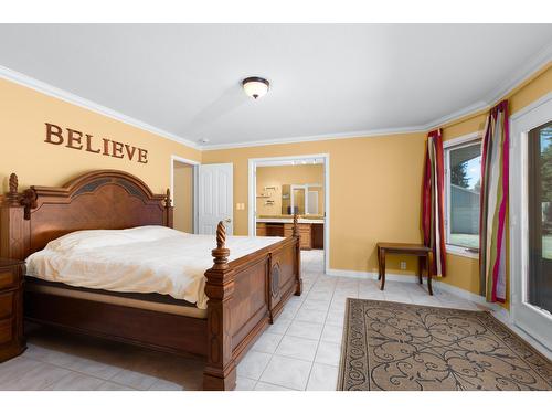 1311 Ida Road, Cranbrook, BC - Indoor Photo Showing Bedroom