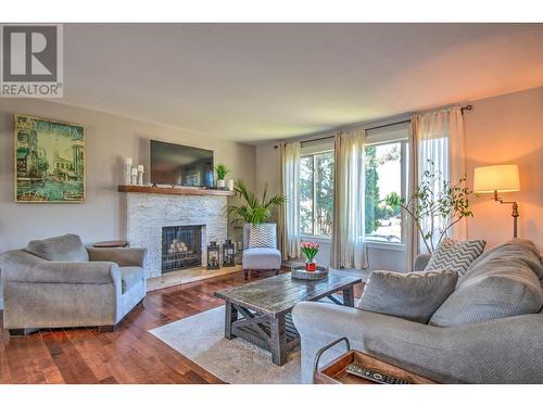 1903 19 Street, Vernon, BC - Indoor Photo Showing Living Room With Fireplace