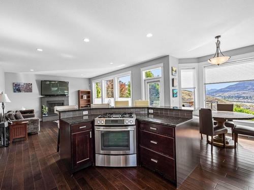 2024 Sun Rivers Drive, Kamloops, BC - Indoor Photo Showing Kitchen