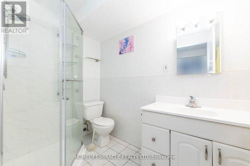 1823 Stevington Crescent, Mississauga, ON - Indoor Photo Showing Bathroom