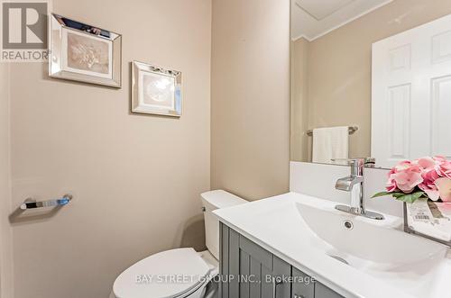 2031 Glenada Crescent, Oakville, ON - Indoor Photo Showing Bathroom