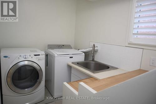 3498 Redmond Road, Mississauga, ON - Indoor Photo Showing Laundry Room