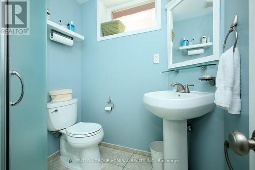 43 Merrygale Crescent, Toronto, ON - Indoor Photo Showing Bathroom