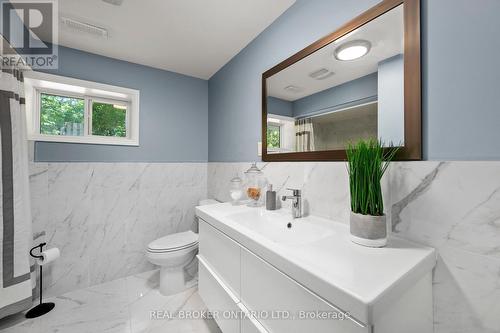 757 Trinity Street, Innisfil, ON - Indoor Photo Showing Bathroom