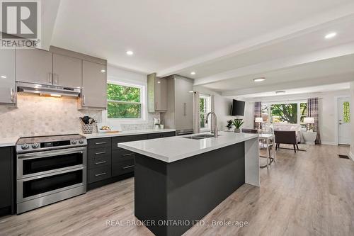 757 Trinity Street, Innisfil, ON - Indoor Photo Showing Kitchen With Double Sink With Upgraded Kitchen