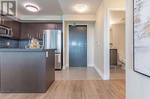 2008 - 17 Anndale Drive, Toronto, ON - Indoor Photo Showing Kitchen