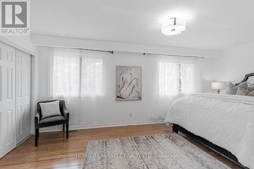 545 Woodbine Avenue, Toronto, ON - Indoor Photo Showing Bedroom