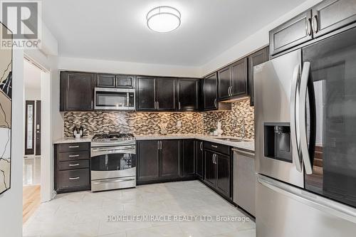 545 Woodbine Avenue, Toronto, ON - Indoor Photo Showing Kitchen With Upgraded Kitchen