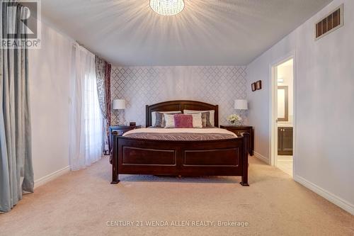 43 Belsey Lane, Clarington, ON - Indoor Photo Showing Bedroom