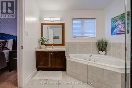 43 Belsey Lane, Clarington, ON - Indoor Photo Showing Bathroom