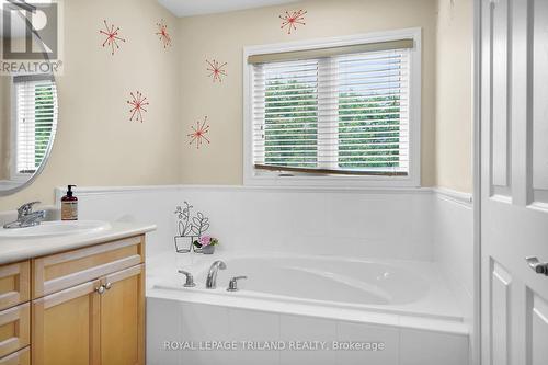 173 - 600 Hyde Park Road, London, ON - Indoor Photo Showing Bathroom