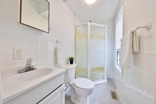 26 Blandford Street, Toronto, ON - Indoor Photo Showing Bathroom